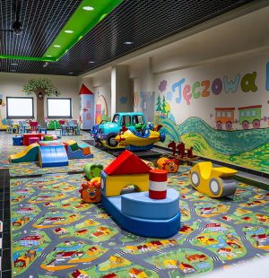strefa dla dzieci z zabawkami w galerii tęcza