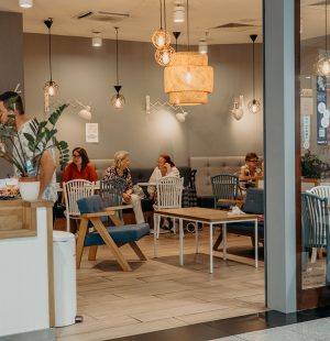 kawiarnio cukiernia w galerii tęcza kalisz