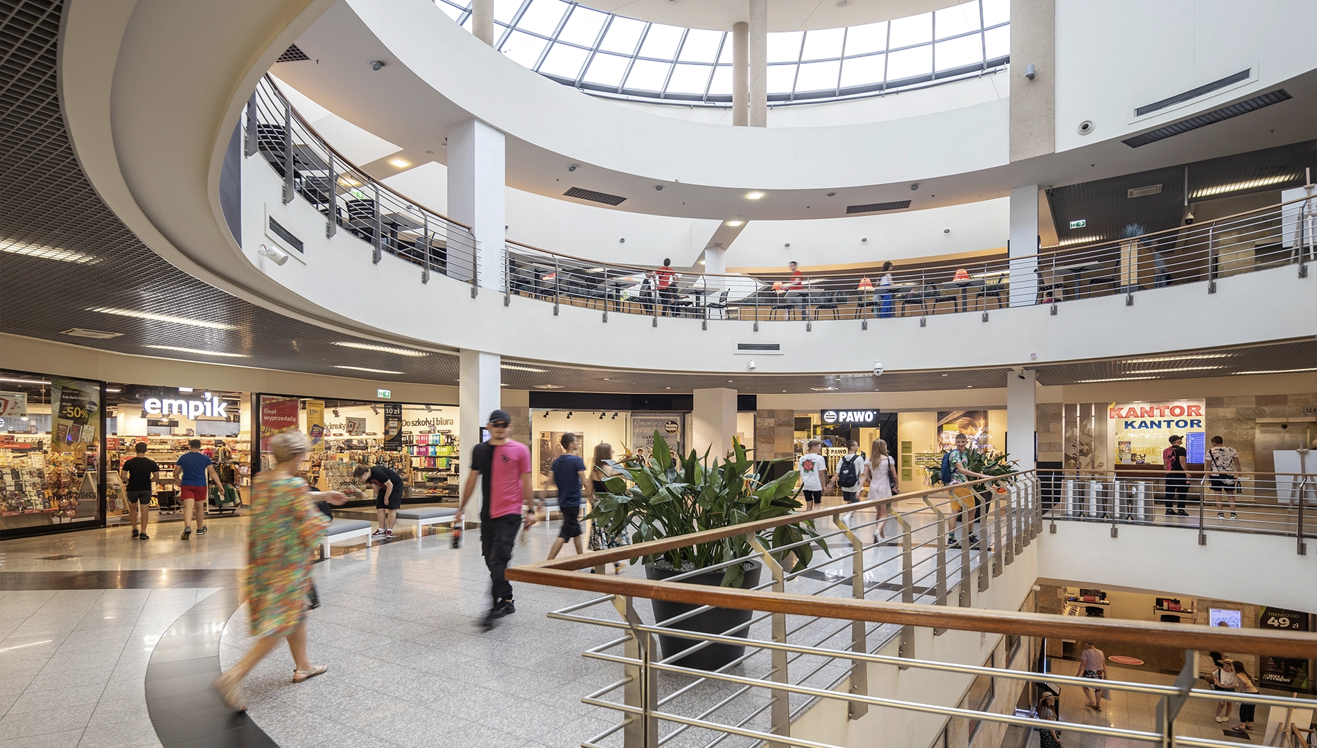 pasaż galerii tęcza kalisz